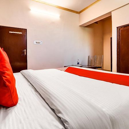 Hotel O Star City Hotel Ayodhya Kültér fotó