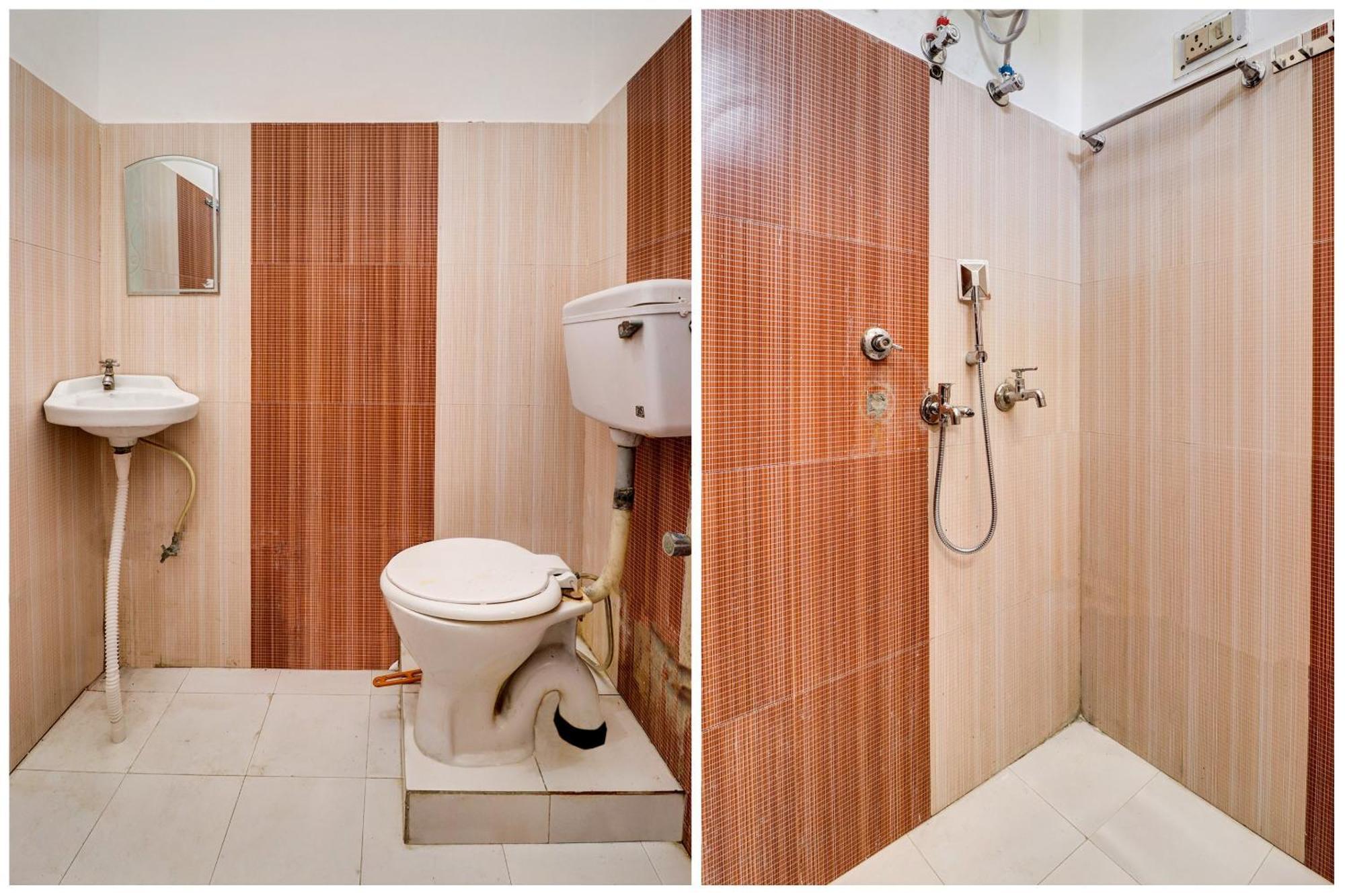 Hotel O Star City Hotel Ayodhya Kültér fotó