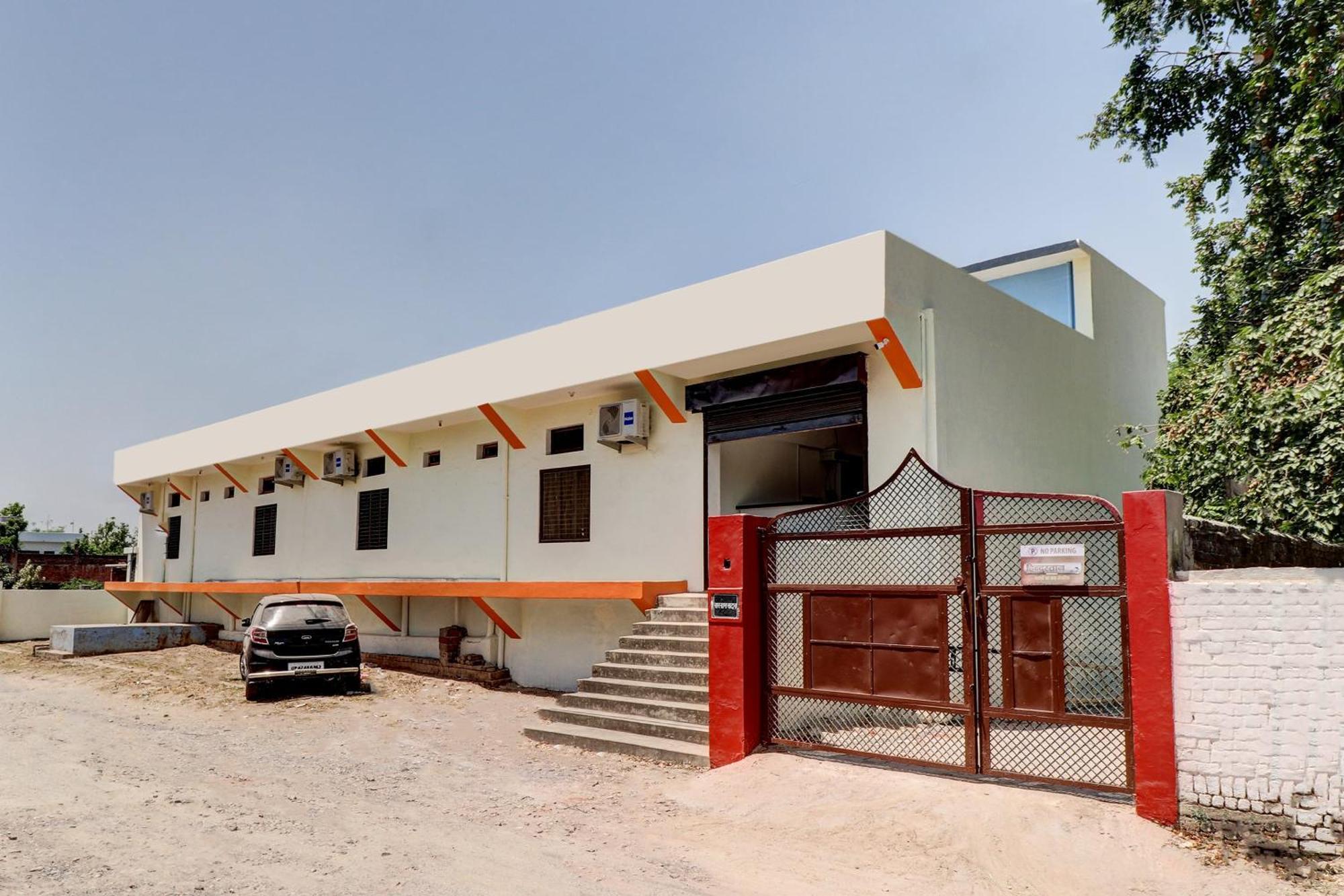 Hotel O Star City Hotel Ayodhya Kültér fotó