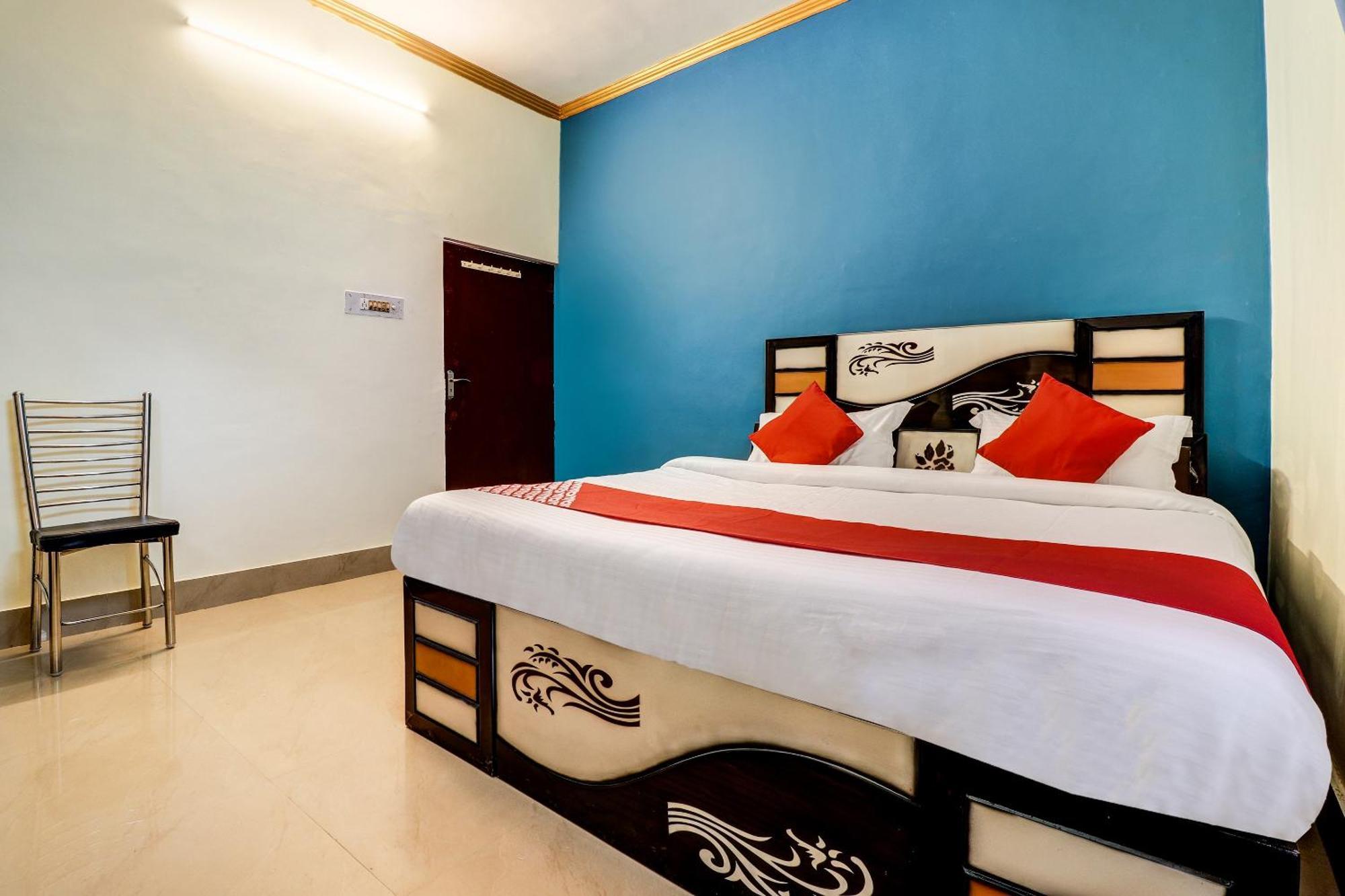 Hotel O Star City Hotel Ayodhya Kültér fotó